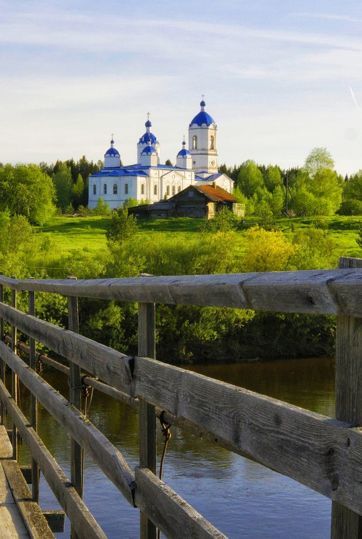 Церковь Введения во храм Пресвятой Богородицы